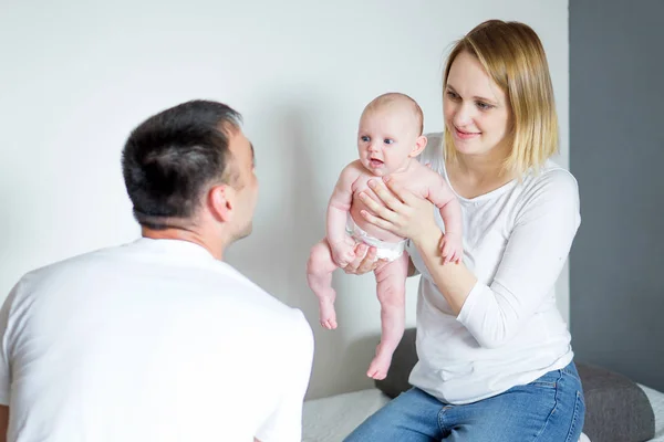 Mom Dad Playing Baby — Stock Photo, Image