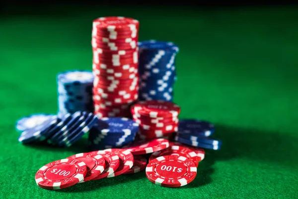 Close Casino Chips Green Table Surface — Stock Photo, Image