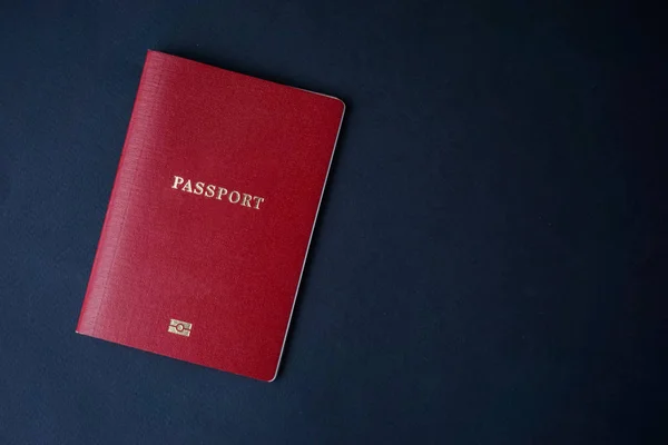 Паспорт Темном Фоне — стоковое фото