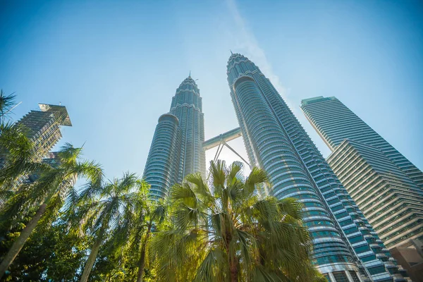 Куала-Лумпур, Малайзія-23 січня 2019: башти-близнюки Петронас — стокове фото
