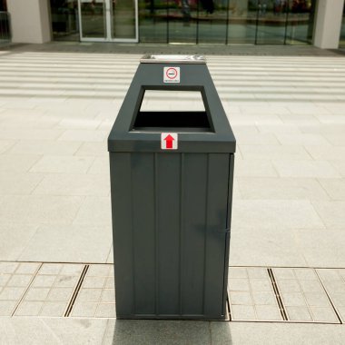 Singapur sokakta çöp temiz