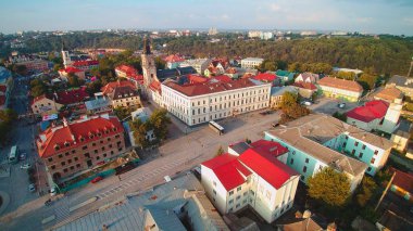 Tarihi şehir Kamianets-Podilskyi, Ukrayna Hava görünümünü.