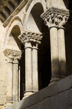Romanesk sütunları segovia, İspanya ve st. martin Kilisesi