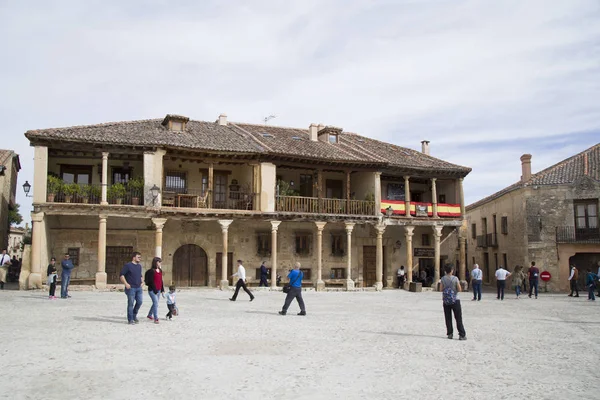 Pedraza Segovia Espanha Outubro 2018 Turistas Praça Principal Pedraza Verão — Fotografia de Stock