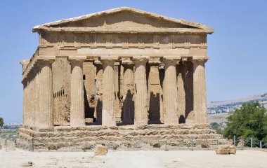 Tapınaklar Vadisi (Valle dei Templi) - Konkordiya Tapınağı, MÖ 5. yüzyılda inşa edilen antik bir Yunan Tapınağı, Agrigento, Sicilya