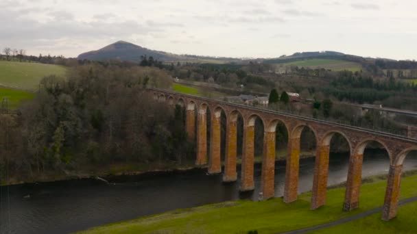 Viaducto Leaderfoot También Conocido Como Viaducto Drygrange Viaducto Ferroviario Sobre — Vídeos de Stock