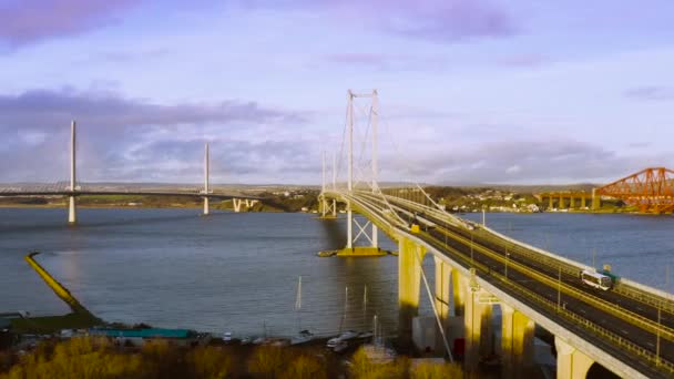 Tři Mosty Forth Railway Bridge Forth Road Bridge Queensferry Crossing — Stock video