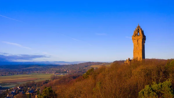 National Wallace Monument Tower Standing Shoulder Abbey Craig Hilltop Overlooking — Stock Photo, Image