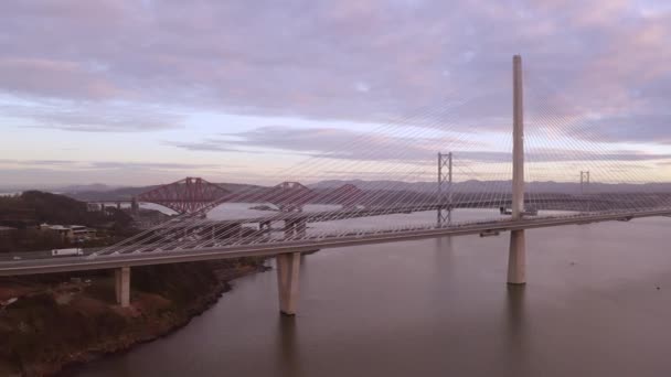 Tři Mosty Železniční Most Silnici Most Forth Přejezd Queensferry Nad — Stock video