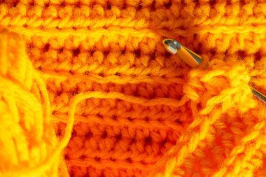 turuncu tığ dokusu ve kanca