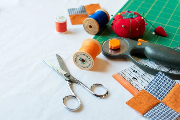 Oranje Blauw Quiltbenodigdheden — Stockfoto