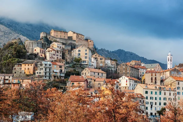 Corte Krásné Město Pohoří Ostrově Korsika Pohled Město Hory — Stock fotografie