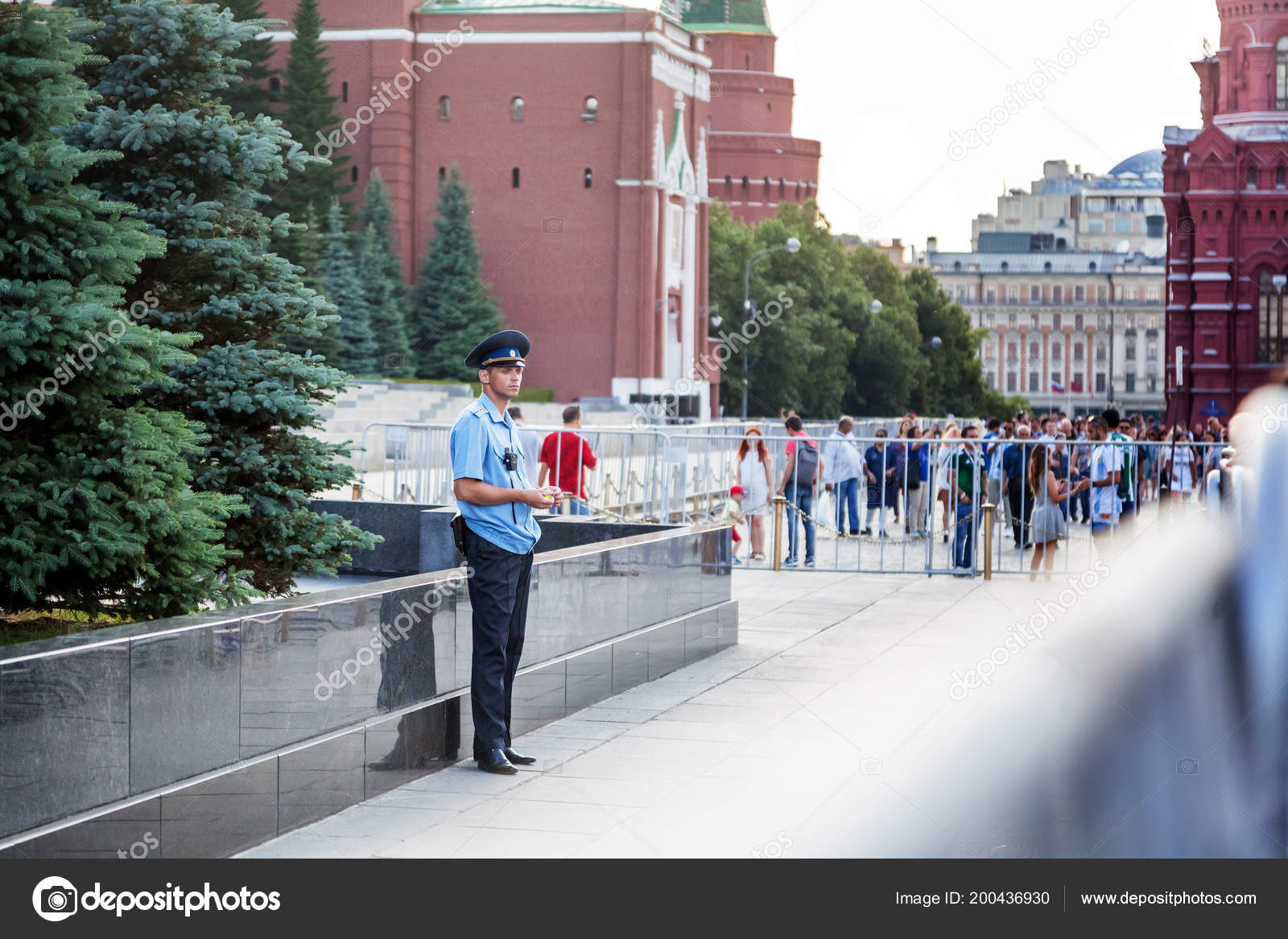 Две девушек развлекаются Две девушек развлекаются