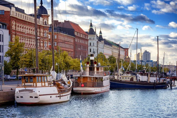 Wunderschönes Stadtbild Helsinki Die Hauptstadt Finnlands Blick Auf Den Damm — Stockfoto