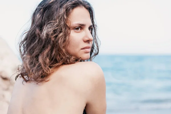 Close Portrait Beautiful Young Woman Wavy Hair Beach Young Caucasian — Stock Photo, Image