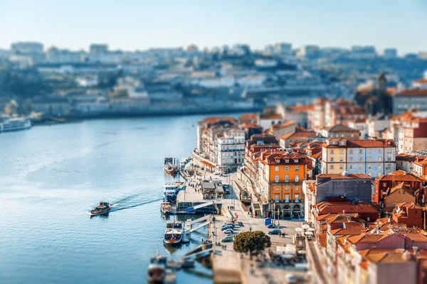 Porto Portugiesische Altstadtsilhouette Bei Sonnenuntergang Schönes Stadtbild Bild Mit Tilt — Stockfoto