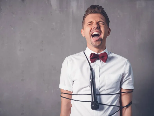 Young Attractive Glamorous Man White Shirt Butterfly Crocked Microphone Cord — Stock Photo, Image