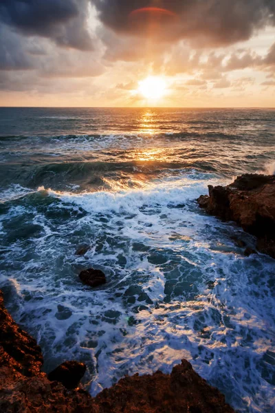 Heldere Mooie Zonsondergang Zee Natuurlijke Achtergrond Textuur Behang — Stockfoto
