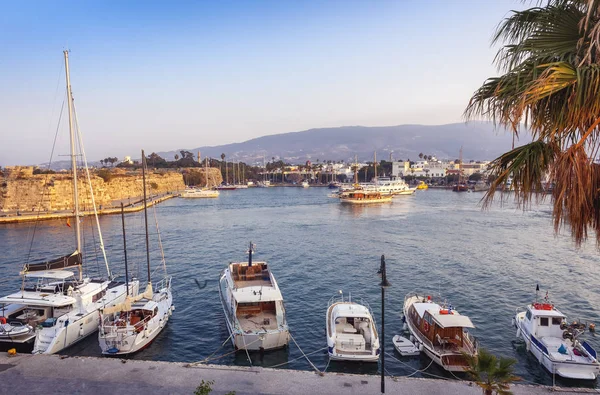 Huvudstaden Kos Grekland Utsikt Över Staden Och Marinan Solnedgång Populär — Stockfoto