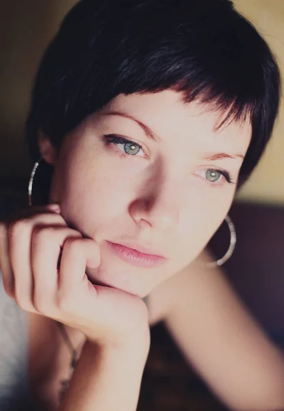 Portrait Young Beautiful Woman Short Haircut Close Shot Head — Stock Photo, Image