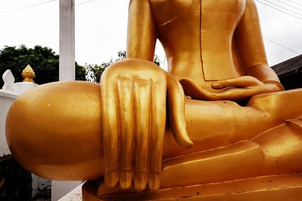 Golden Buddha Statue Close Tradition Religion Southeast Asia Travel Concept — Stock Photo, Image
