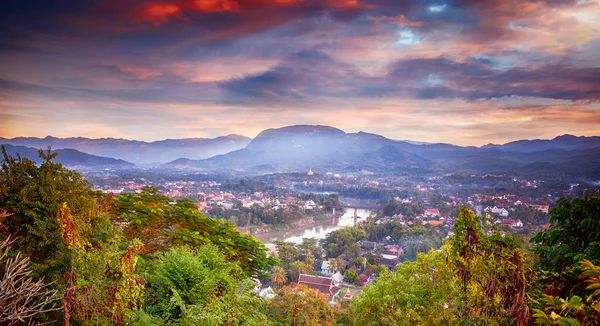 Beautiful Stunning Sunset Luang Prabang Laos Mount Phusi Laos Popular — Stock Photo, Image