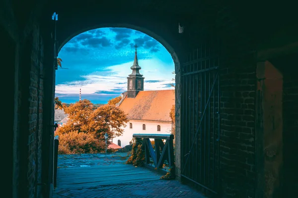 Ville Petrovaradin Serbie Vue Sur Vieille Ville Église Coucher Soleil — Photo