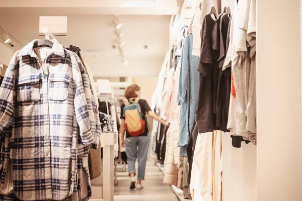 Young Woman Walks Clothing Store Shopping Concept Consumer Fashion Department — Stock Photo, Image