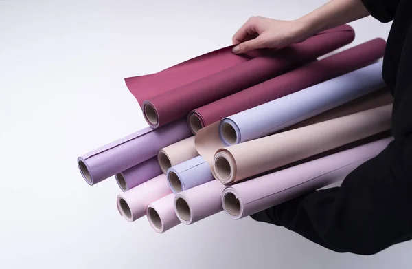 birçok rulo kağıt veya film hediyeler için kaydırma ve buketleri (duvar kağıdı ambalaj)