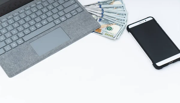 Laptop Számítógép Mobiltelefon Készpénz Pénz — Stock Fotó