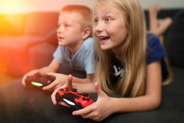 Kinderen Spelen Van Videospellen — Stockfoto