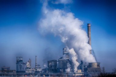 Endüstriyel Tesis çevreye kirletici