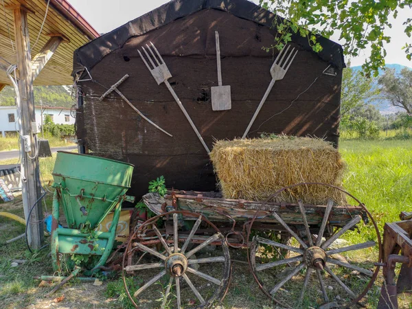 Old Farmer Unused Tools — Stock Photo, Image