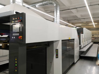 4 renk baskı makinesi