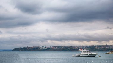 Bir köy evinin bölümleri.