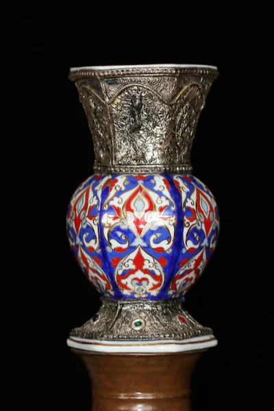 Eine Vase Mit Kunsthandwerk — Stockfoto