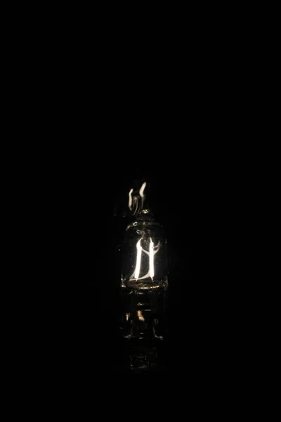Das Innere Der Beleuchteten Lampe — Stockfoto