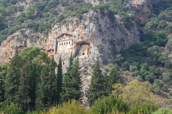 Βασιλικοί Τάφοι Προσκαλούν Τον Επισκέπτη Επισκεφθείτε Τις Σελίδες Της Ιστορίας — Φωτογραφία Αρχείου