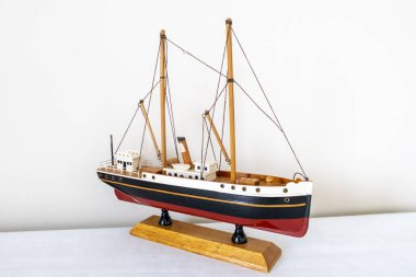 Beyaz arka plan gemide modeli