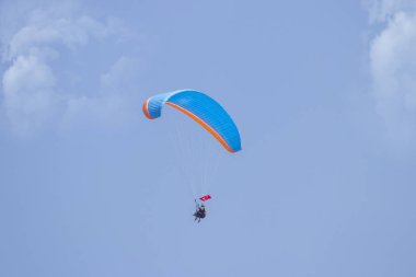 Oludeniz'de Yamaç Paraşütü, Fethiye, Türkiye