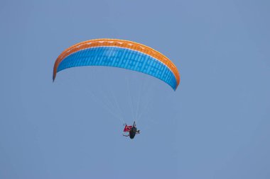 Oludeniz'de Yamaç Paraşütü, Fethiye, Türkiye