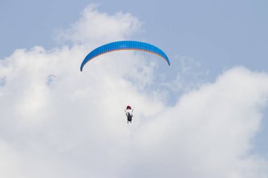 Oludeniz'de Yamaç Paraşütü, Fethiye, Türkiye