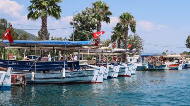 Marmaris, Akyaka / Türkiye -2 Eylül 2019, Azmak Deresi 'nde tekne gezisi