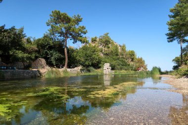 Olimpos, antik Lycia, Antalya, Türkiye 'nin en nemli liman kentlerinden biri.