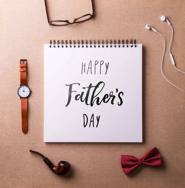 Concepto de tarjeta de felicitación día de los padres. Puesta plana . — Foto de Stock