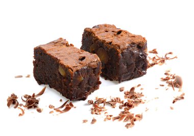 beyaz zemin üzerine çikolatalı kek