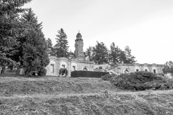 Valea Mare Pravat Condado Arges Rumania Junio 2019 Mausoleo Mateias —  Fotos de Stock