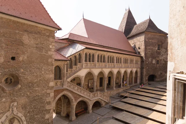 Pohled Středověký Hrad Corvinilor Hrad Hunyadi Okrese Hunedoara Rumunsko Jiný — Stock fotografie