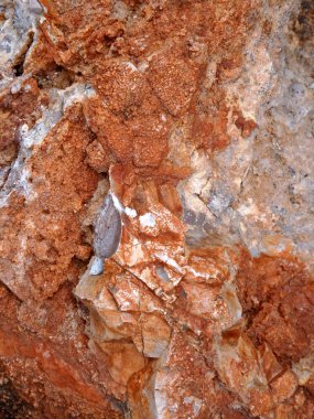 Doğal soyut kaya tarafından çöl vernik renkli. Apache iz Arizona'da Roosevelt gölün batısında bulunan.