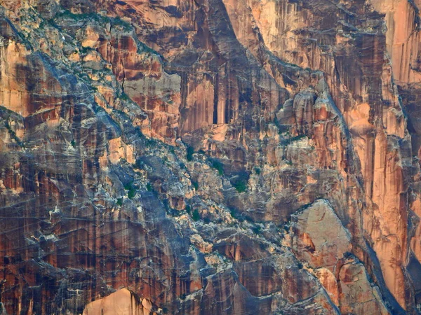 亚利桑那州大峡谷悬崖壁岩石的抽象图像 — 图库照片